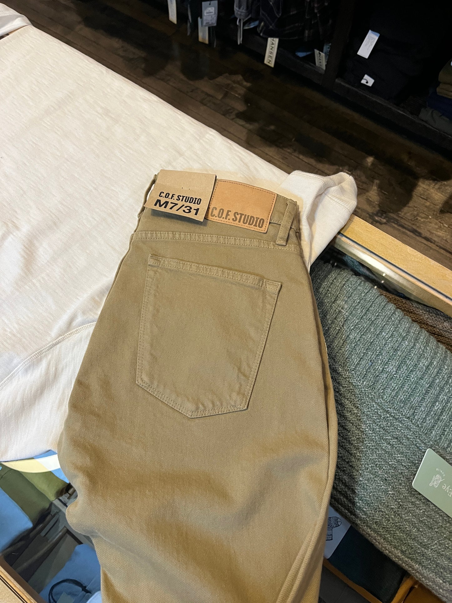 Khaki Beige 810, 30